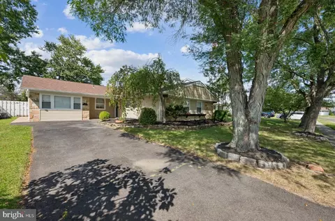 19 Helm Turn Turn, Willingboro, NJ 08046