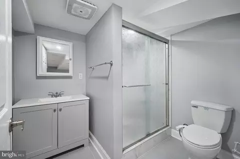 Bath - 108 E Franklin Ave, Beverly, NJ 08010 photo 1 of 1