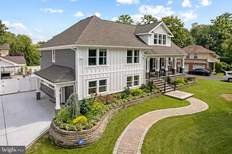 62 Sussex Dr, Cinnaminson, NJ 08077