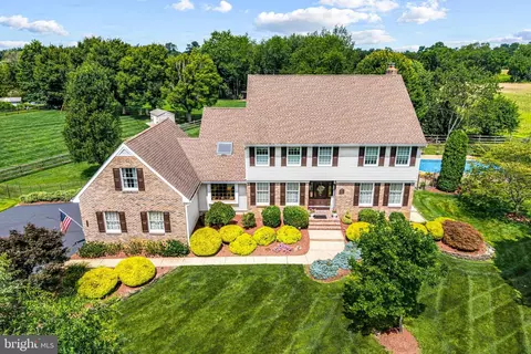 103 Fox Chase Ct, Southampton, NJ 08088
