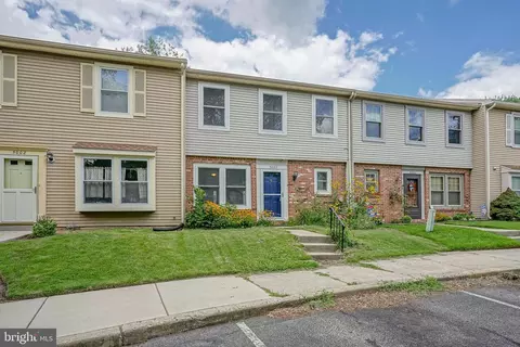 Exterior - 5003 Red Haven Dr, Marlton, NJ 08053 photo 2 of 5