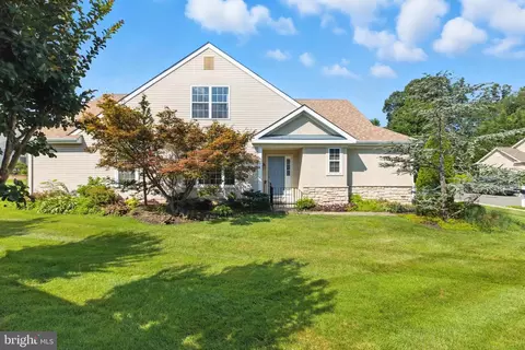 110 Paisley Pl, Hainesport, NJ 08036