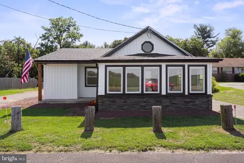 13 Vincentown Rd, Pemberton, NJ 08068