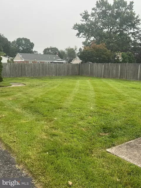 Exterior - 123 Franklin, Beverly, NJ 08010 photo 2 of 2