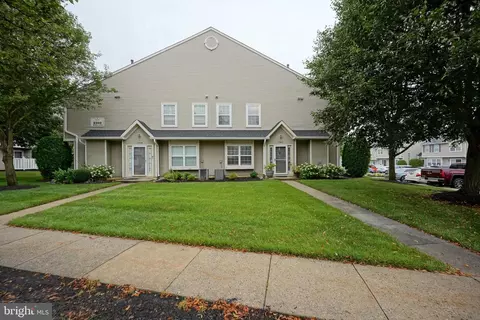 2305 Gramercy Way, Mount Laurel, NJ 08054