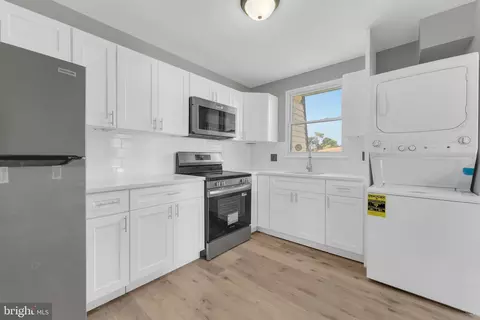 6 Florence Tollgate # -6, Florence, NJ 08518