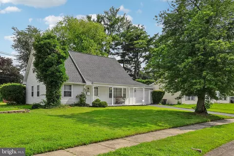 28 Helm Turn Turn, Willingboro, NJ 08046