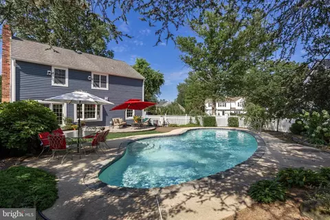 111 Kevin Rd, Delran, NJ 08075 photo 2