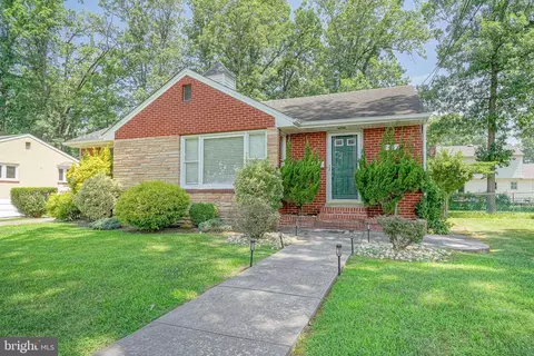 411 Arch St, Delran, NJ 08075