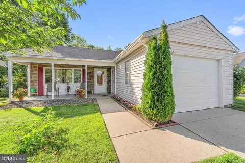 150 Dorchester Dr, Southampton, NJ 08088