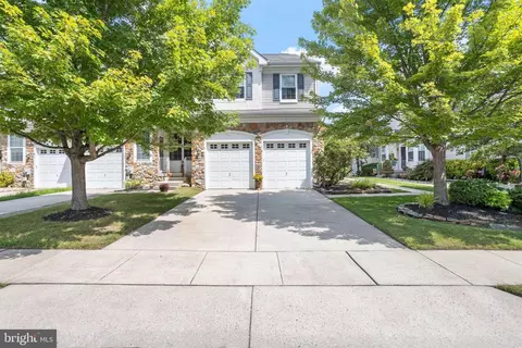 32 Carter Ln, Marlton, NJ 08053