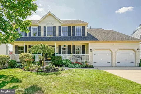 18 Westminster Dr, Lumberton, NJ 08048