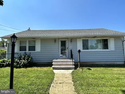 308 W 2nd St, Florence, NJ 08518