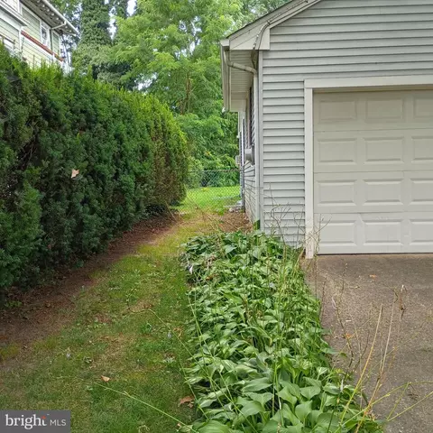 Other - 103 Main St, Riverton, NJ 08077 photo 1 of 8