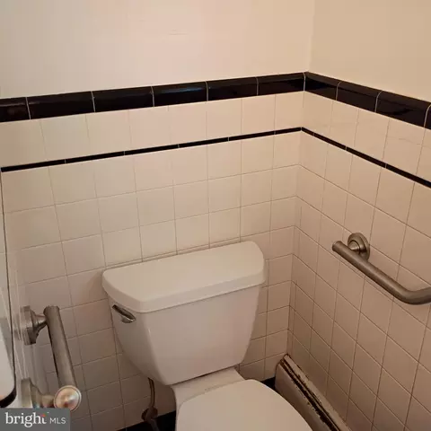 Bath - 103 Main St, Riverton, NJ 08077 photo 1 of 3