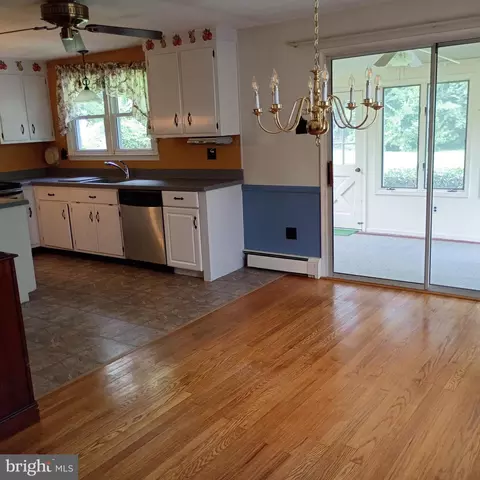 Other - 103 Main St, Riverton, NJ 08077 photo 2 of 8