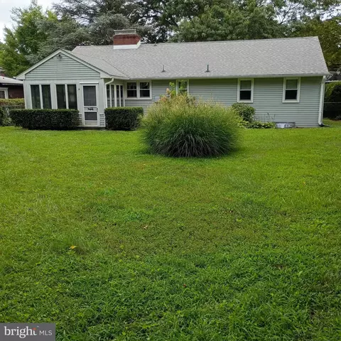Exterior - 103 Main St, Riverton, NJ 08077 photo 9 of 11