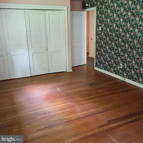 Bedroom - 103 Main St, Riverton, NJ 08077 photo 2 of 6