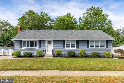 24 New York, Burlington Township, NJ 08016