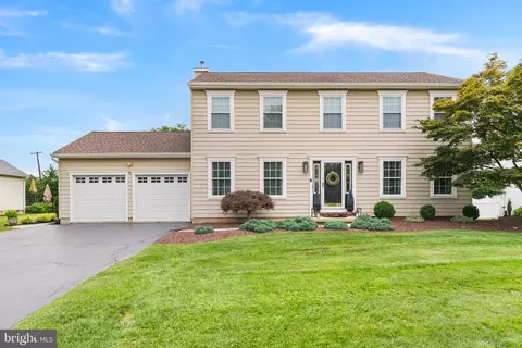 3 Klein Dr, Trenton, NJ 08620