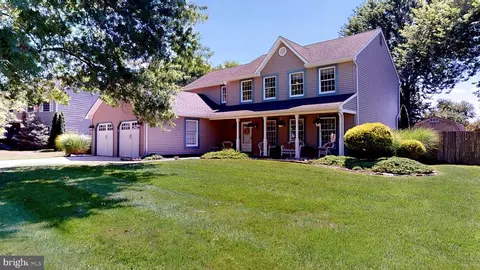 26 Manchester Rd, Mount Holly, NJ 08060