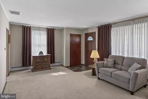 909 Smith St, Delran, NJ 08075 photo 7