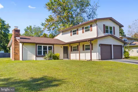 12 Kingsley Rd, Mount Holly, NJ 08060