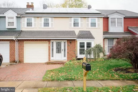 209 Carleton Ln, Mount Laurel, NJ 08054