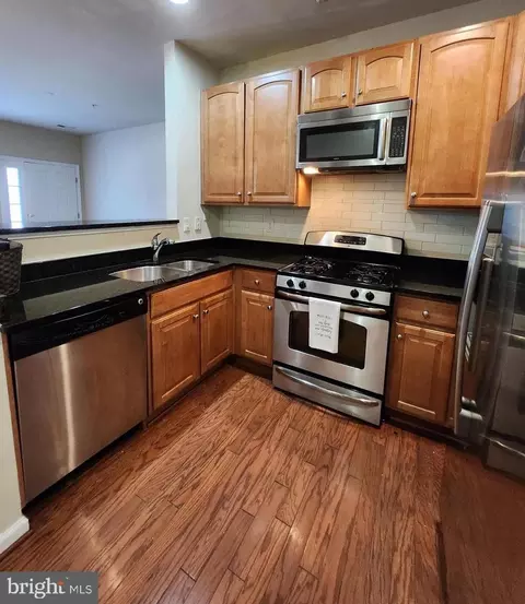 Kitchen - 1 Fox Ct, Delran, NJ 08075 photo 2 of 4
