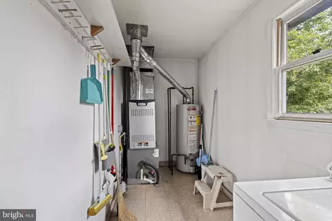 210 High St, Maple Shade, NJ 08052 photo 13