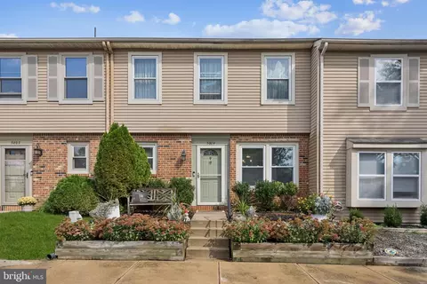 5804 Red Haven Dr, Marlton, NJ 08053