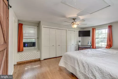 Bedroom - 164 Fox Chase Dr, Delran, NJ 08075 photo 3 of 3
