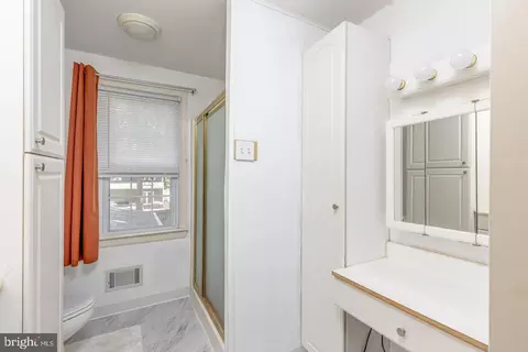 Bath - 164 Fox Chase Dr, Delran, NJ 08075 photo 4 of 4