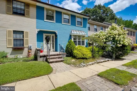 13 Wisina Ct, Medford, NJ 08055