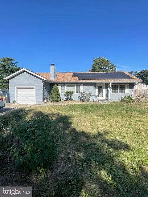 106 Bennet St, Roebling, NJ 08554