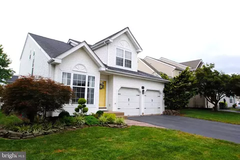 60 Stirrup Way, Burlington, NJ 08016