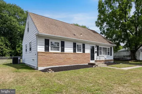 Exterior - 4 Devon Rd, Marlton, NJ 08053 photo 4 of 5