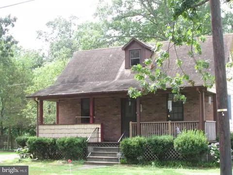 1215 Bridgeboro Rd, Edgewater Park, NJ 08010