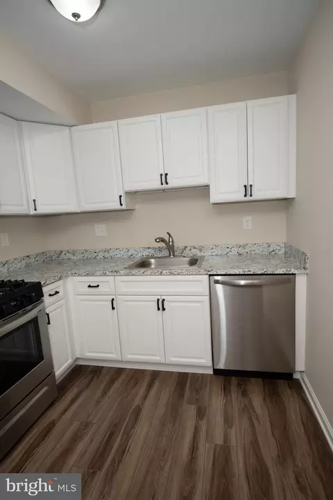 411 Stiles Ave UNIT E3, Maple Shade, NJ 08052 photo 25