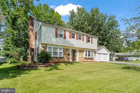 90 Torrington Ln, Willingboro, NJ 08046