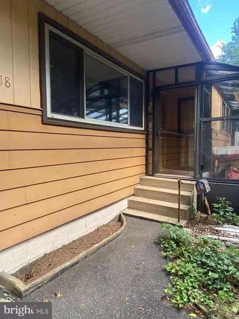 18 Whittier Ave, Moorestown, NJ 08057