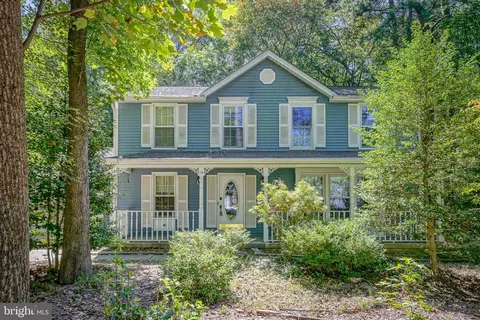 15 Lady Diana Cir, Marlton, NJ 08053
