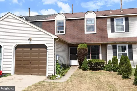 59 River Bank Dr, Roebling, NJ 08554
