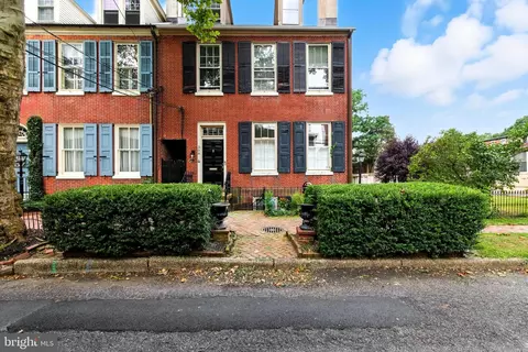 308 Wood St, Burlington, NJ 08016