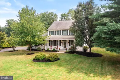22 Cloverdale Way, Columbus, NJ 08022
