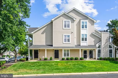 3308 B Saxony Dr, Mount Laurel, NJ 08054