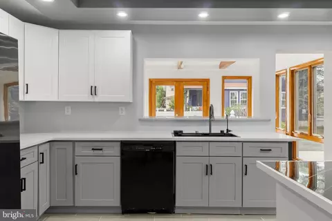 910 S Fairview St, Riverside, NJ 08075 photo 13