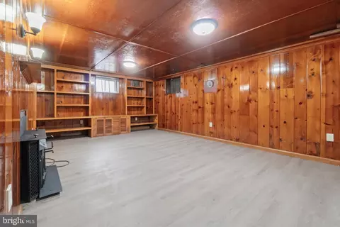 910 S Fairview St, Riverside, NJ 08075 photo 32