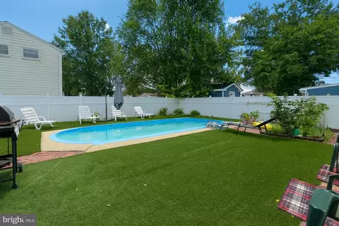 Exterior - 31 Cornell, Delran, NJ 08075 photo 2 of 4