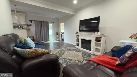 Entry Way - 31 Cornell, Delran, NJ 08075 photo 6 of 7